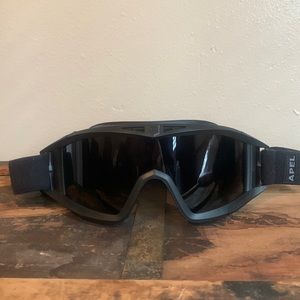 Revision Tactical googles